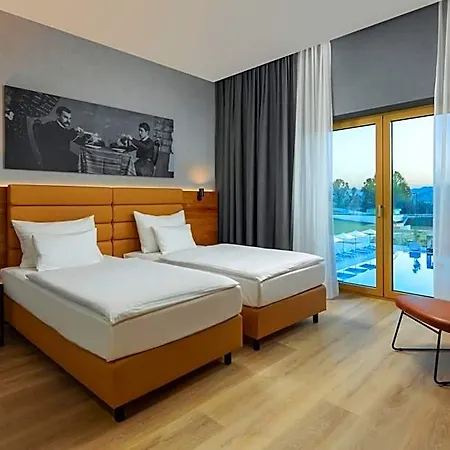 호텔 Mk Tirana