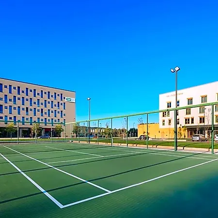 Mk Tirana 호텔